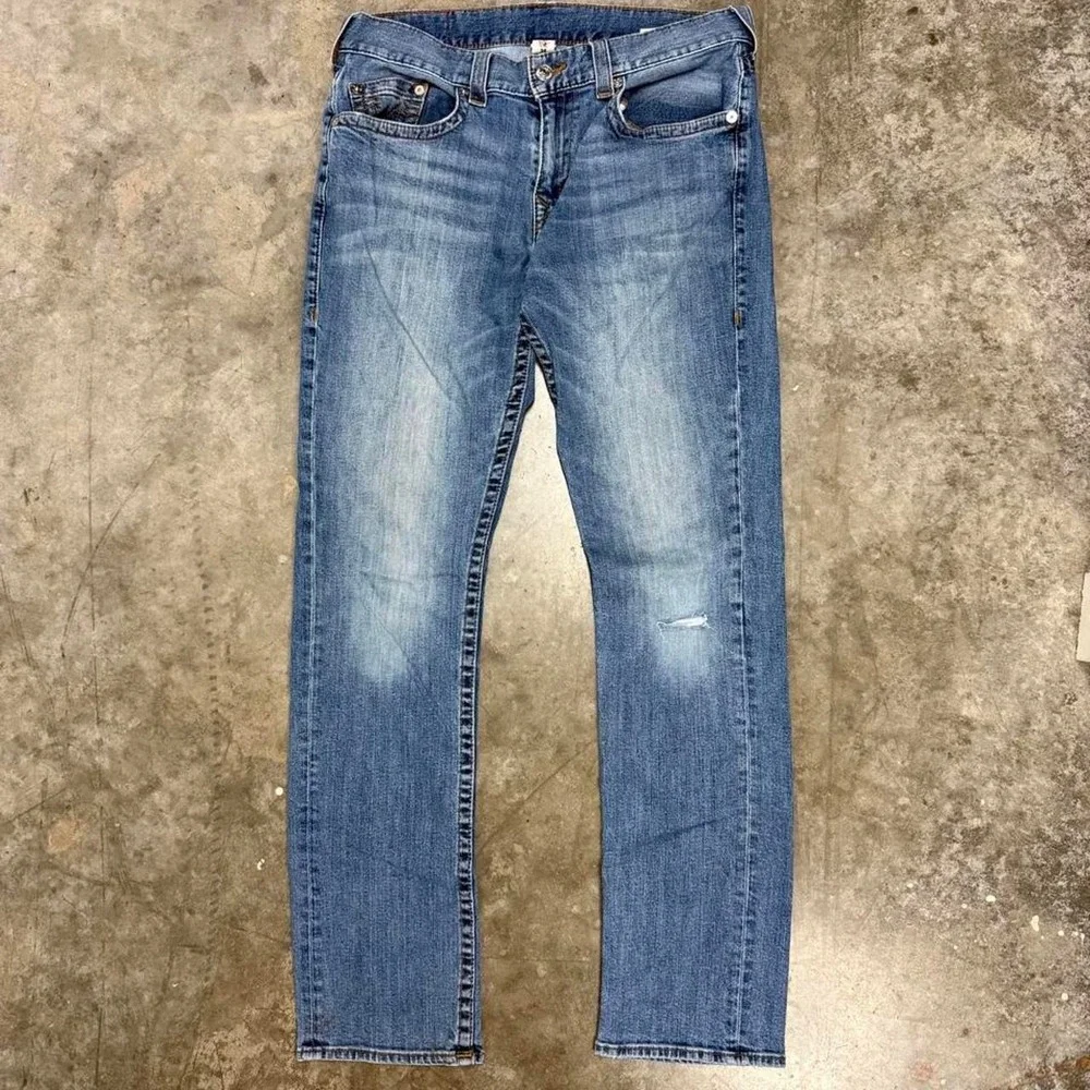 True Religion Slim Straight Mens Jeans 34x32 Medium Wash Blue Y2K Distressed